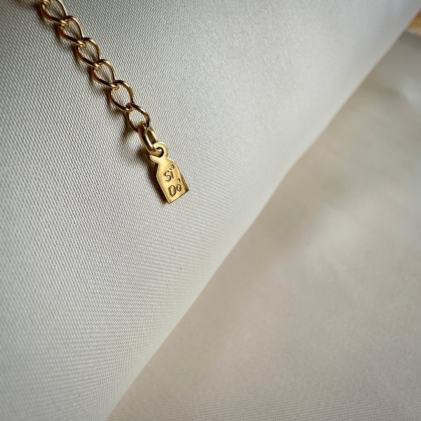 Ananda Chain – Gold Lotus Necklace with Wide Chain