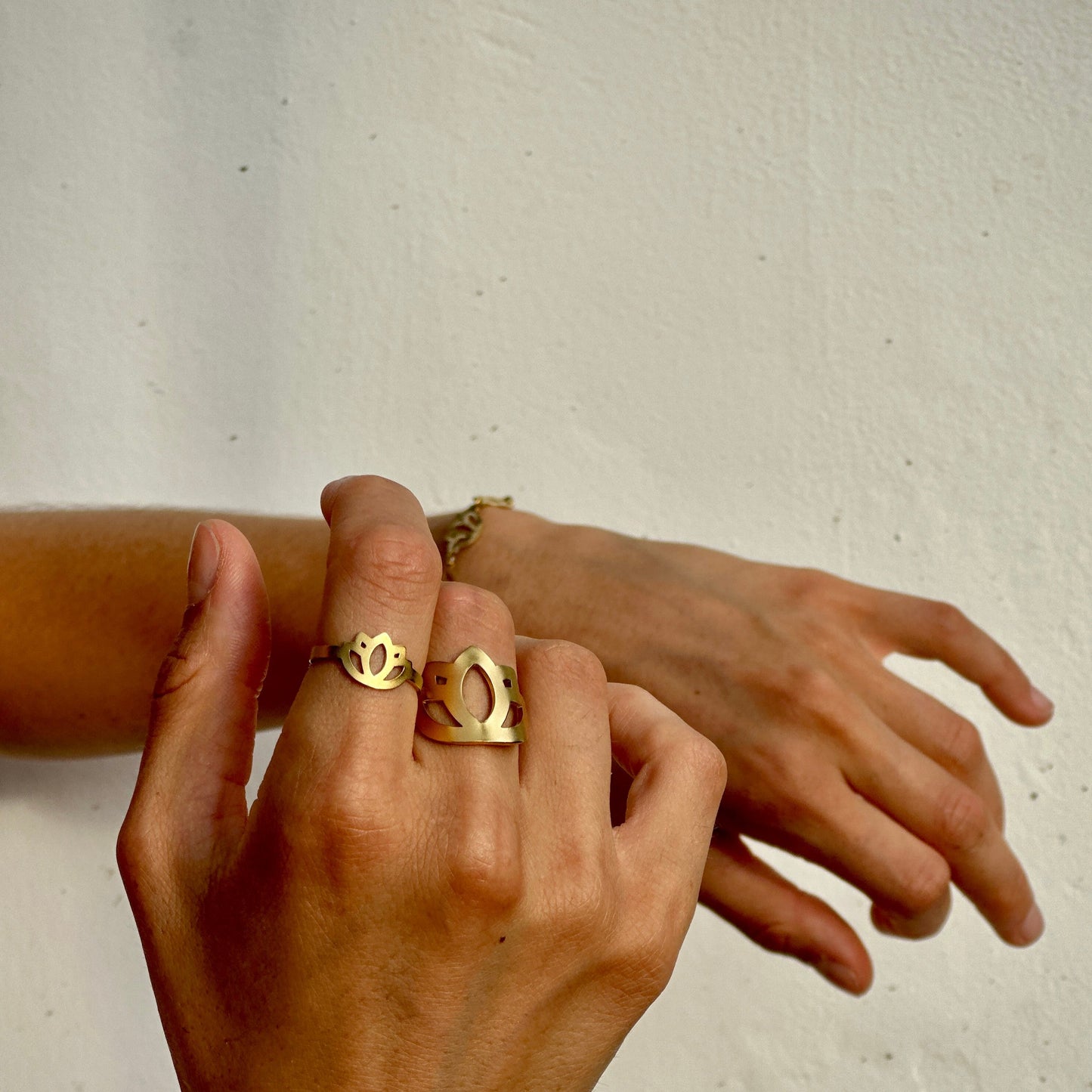 Grand Mudita Band – Bold Adjustable Statement Ring for Mindful Living