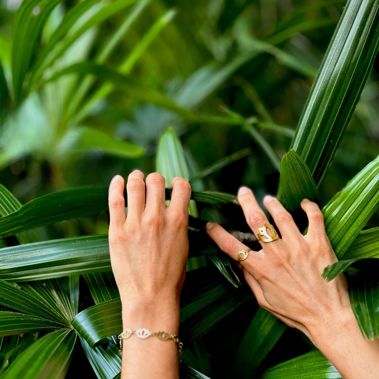 Grand Mudita Band – Bold Adjustable Statement Ring for Mindful Living