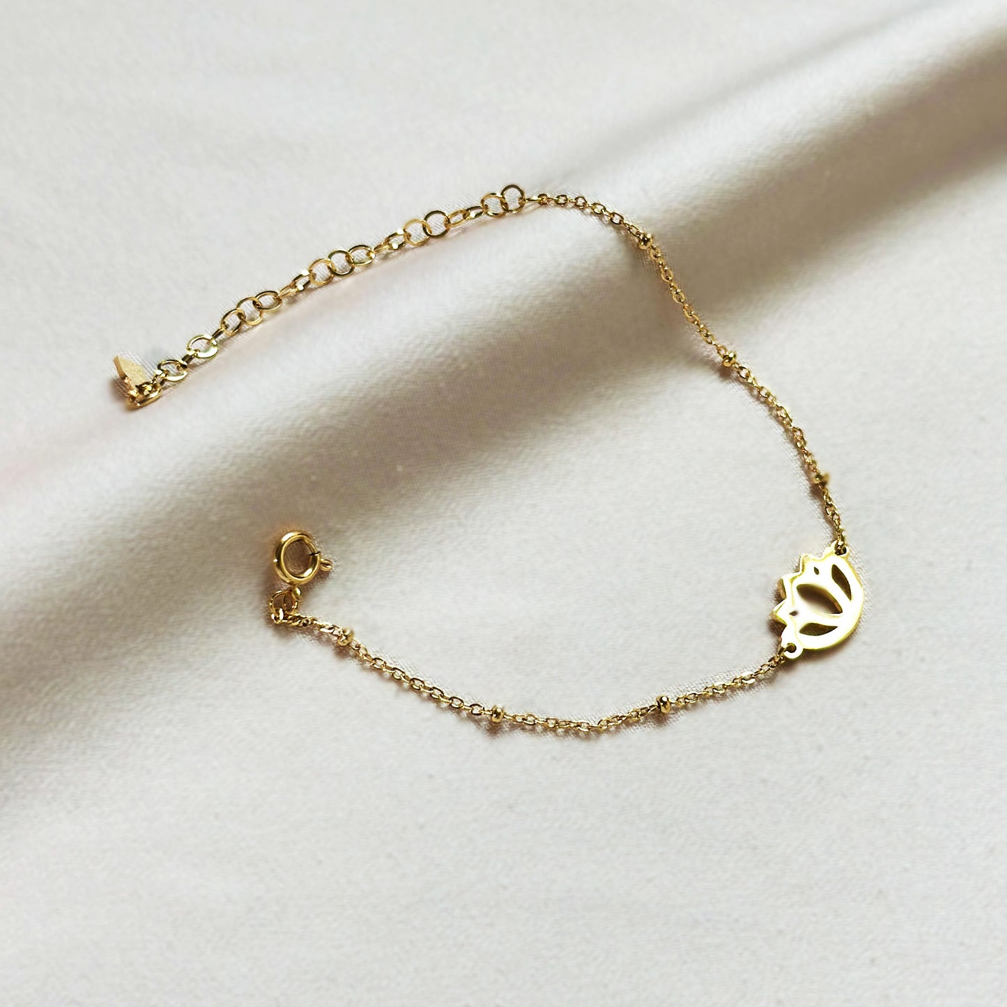 Ekam Padma Bracelet – Mindful Spiritual Lotus Jewelry for Yogis