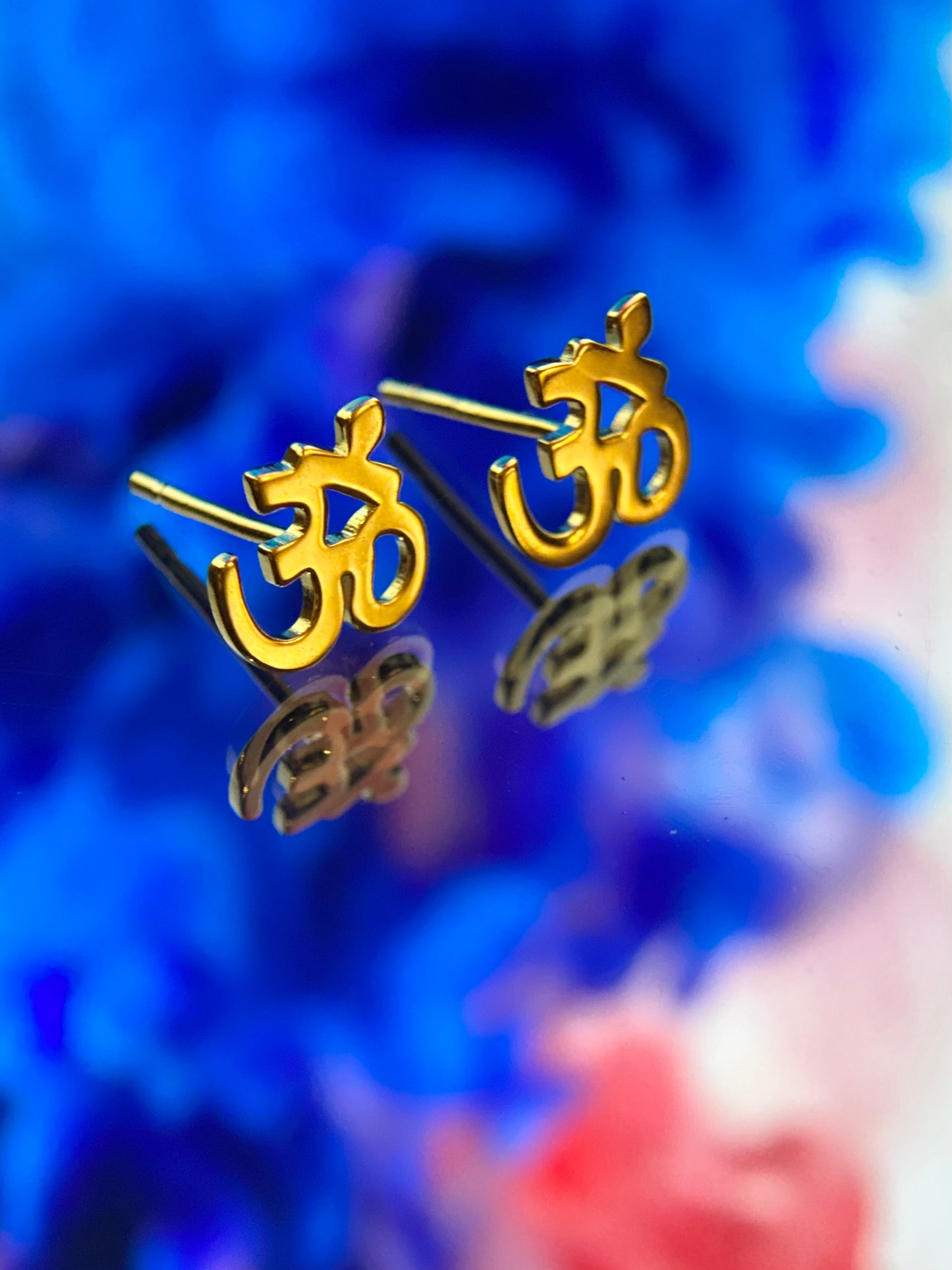 Om Yoga Stud Earrings – Waterproof Minimalist Jewelry for Yogis