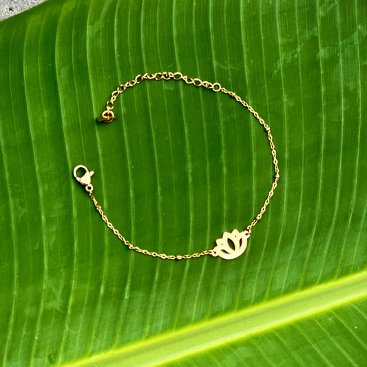 Ekam Padma Bracelet – Mindful Spiritual Lotus Jewelry for Yogis